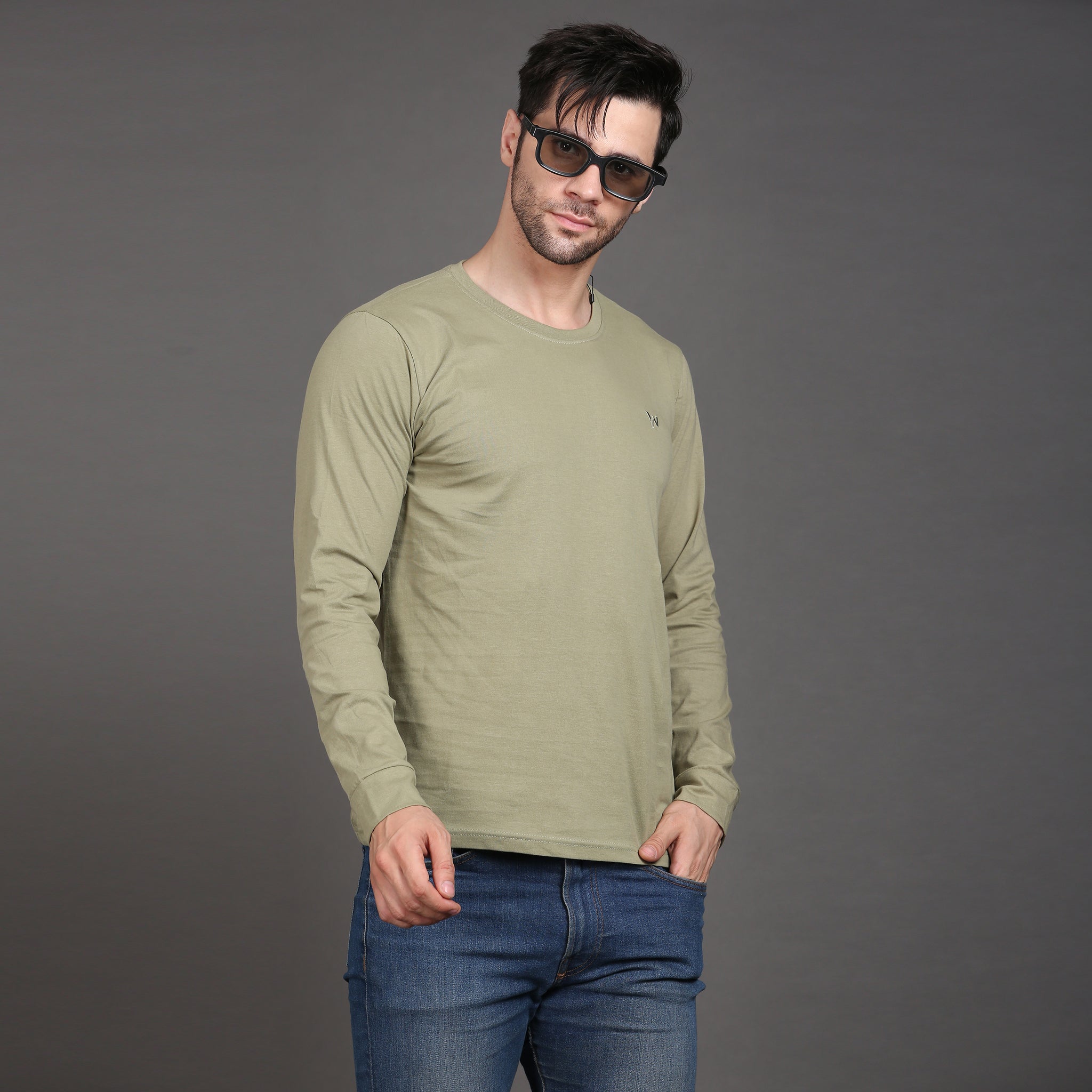 Solid full sleeve cotton tshirt