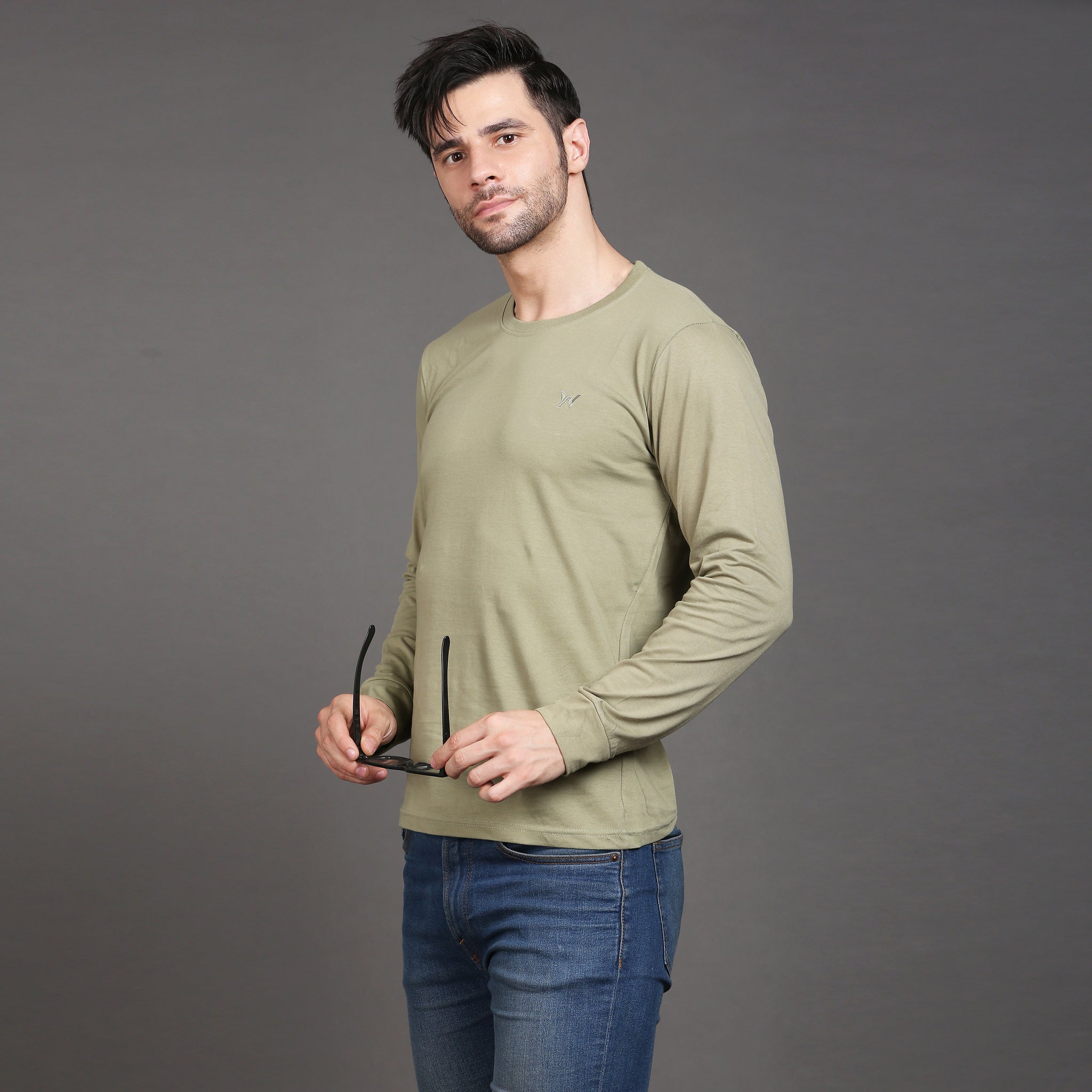 Solid full sleeve cotton tshirt